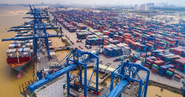 Căng thẳng Trung Đông: Doanh nghiệp xuất nhập khẩu tại Tp.HCM đối mặt áp lực chuỗi cung ứng và chi phí logistics