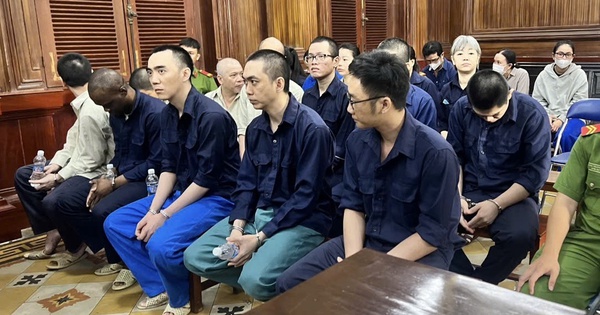 Chị em, vợ chồng tham gia rửa tiền, vận chuyển trái phép số tiền cực lớn xuyên quốc gia