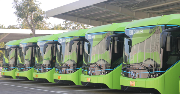 Từ hôm nay, 1/4, Hà Nội vận hành thêm 10 tuyến xe buýt điện