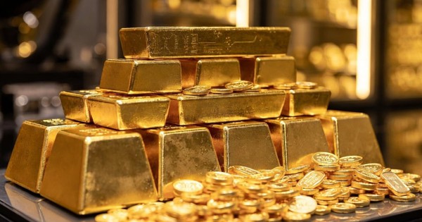 Giá vàng chiều nay (1/4): Giá vàng SJC và nhẫn giảm sâu, người mua lác đác, nhà vàng bán không giới hạn