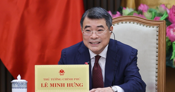 Đề nghị Singapore hỗ trợ Việt Nam xây dựng các trung tâm tài chính quốc tế