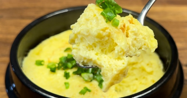 Ăn trứng hấp hâm lại, cả gia đình nhập viện, bác sĩ cảnh báo thói quen 