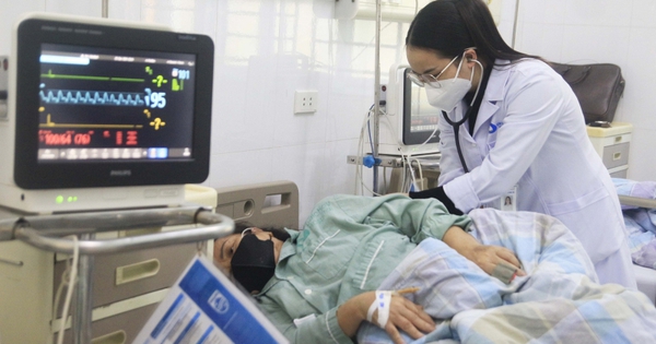 Bệnh nhân mắc cúm B biến chứng nặng, bác sĩ cảnh báo  nhiều đối tượng