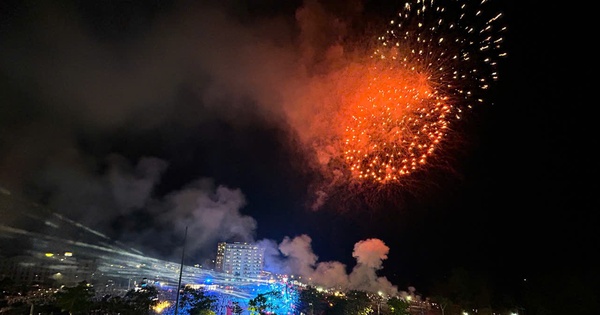 Sầm Sơn Khai Mở Lễ Hội Du Lịch 2026 Với Pháo Hoa Lộng Lẫy - người nổi tiếng news from Người đưa tin