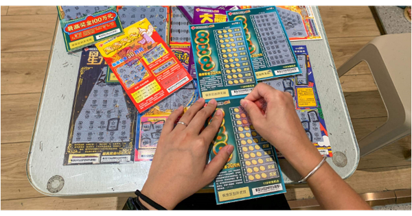 Trúng số độc đắc 30 tỷ đồng, người đàn ông rơi vào bi kịch đau lòng