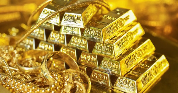 Giá vàng chiều nay (8/4): Quay đầu giảm sau đà tăng phi mã, số lượng người bán vàng tăng cao  