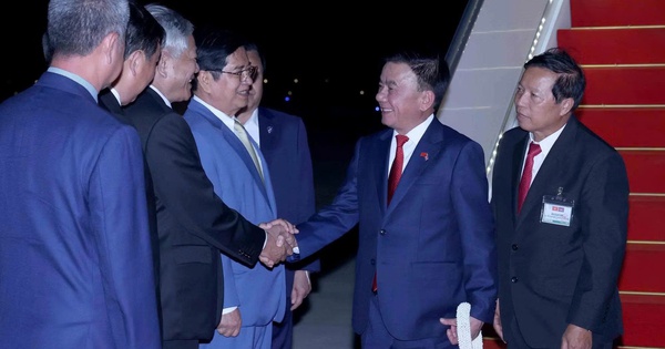 Thường trực Ban Bí thư bắt đầu chuyến thăm Campuchia