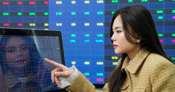 VN-Index hồi phục nhưng thanh khoản thấp, ưu tiên nắm giữ hơn là mua đuổi