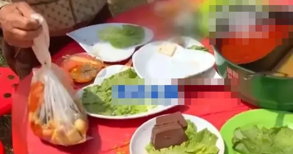 Đám cưới 17 triệu đồng của cặp đôi trẻ gây sốt, lý do phía sau khiến nhiều người bất ngờ
