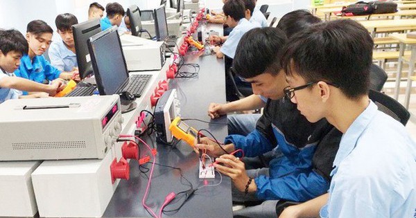 Bộ GD&ĐT đề xuất mở rộng lựa chọn ngoại ngữ trong giáo dục nghề nghiệp