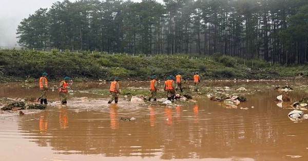 Tìm thấy thi thể nữ sinh lớp 6 bị nước lũ cuốn trôi ở Đà Lạt