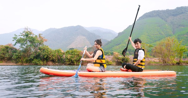 Khách quốc tế “đổ về” Đà Nẵng dịp lễ, nhiều người chọn “ở để sống”