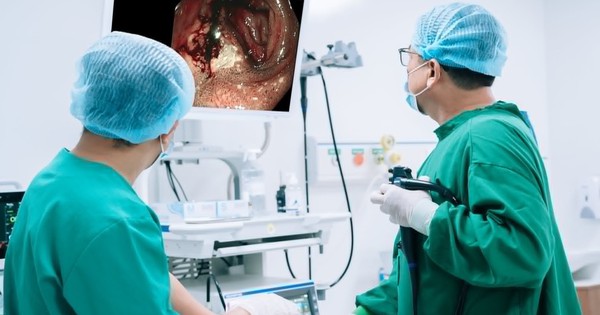 Đang khỏe mạnh, người đàn ông 41 tuổi bất ngờ nhập viện vì xuất huyết tiêu hóa
