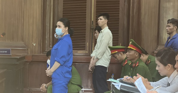 Hoài DJ tiếp tục hầu tòa vì mua bán hơn 1 tạ ma túy dạng “nước vui”
