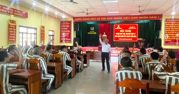 Phạm nhân sắp chấp hành xong án được tư vấn pháp luật tái hòa nhập