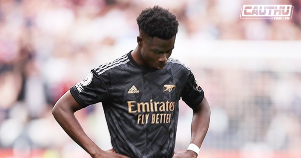 Saka & quả phạt đền có thể đá bay cơ hội vô địch của Arsenal