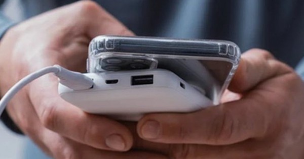 Khi nào sạc dự phòng bị nóng là bình thường, khi nào là dấu hiệu sắp nổ?