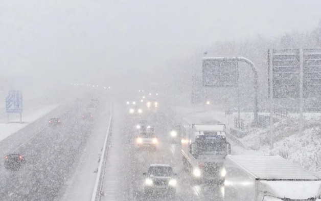 Tuyết rơi khắp Vương quốc Anh, nhiệt độ dự kiến giảm xuống -12°C