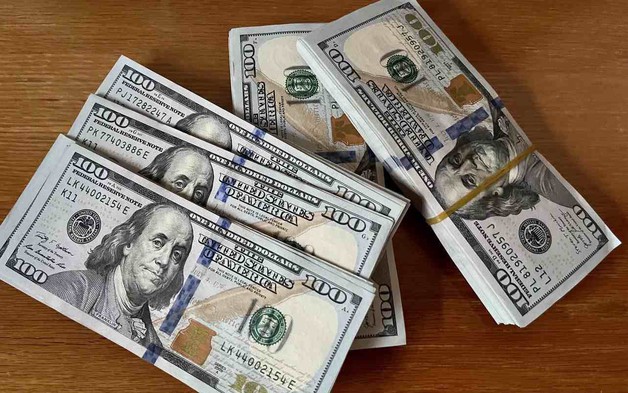 Tỉ giá USD, lãi suất hôm nay 20/11: USD tăng vượt mốc quan trọng, lãi suất tiết kiệm lên mức 6,4%/năm