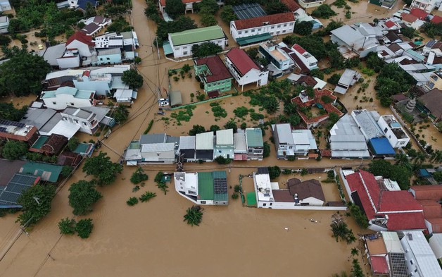 Khẩn trương thống kê thiệt hại, đề xuất nguồn lực xây dựng lại nhà ở cho người dân