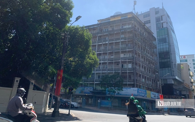 Loạt chung cư cũ chằng chịt dây điện, bịt kín lối thoát ở Tp.HCM sắp "lột xác"