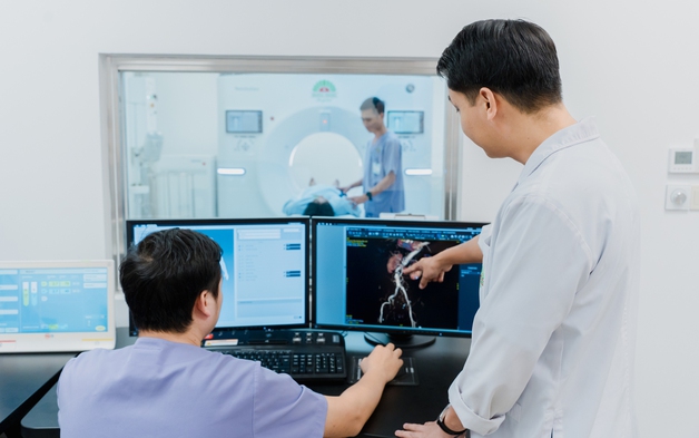 Chuyển mình nhờ ứng dụng AI và công nghệ hiện đại trong khám, chữa bệnh