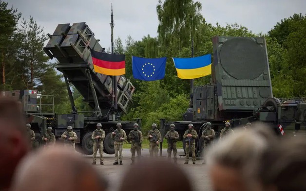 Ukraine sắp nhận 1.000 tên lửa đánh chặn Patriot