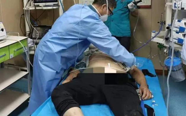Người đàn ông 45 tuổi tử vong sau khi đau bụng, bác sĩ cảnh báo chớ ăn 3 món này